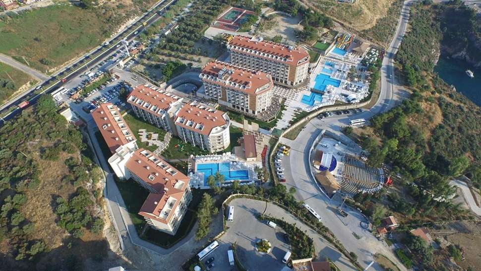 Ramada Resort by Wyndham Kusadasi & Golf