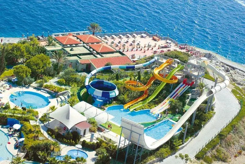 8 daagse vliegvakantie naar Pine Bay Holiday Resort in kusadasi, turkije