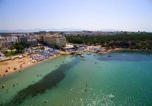 Tuntas Beach Altinkum